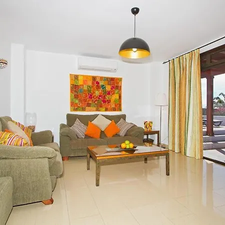 Puerto Del Carmen Sleeps 6 Pool Wifi * Puerto del Carmen (Lanzarote)
